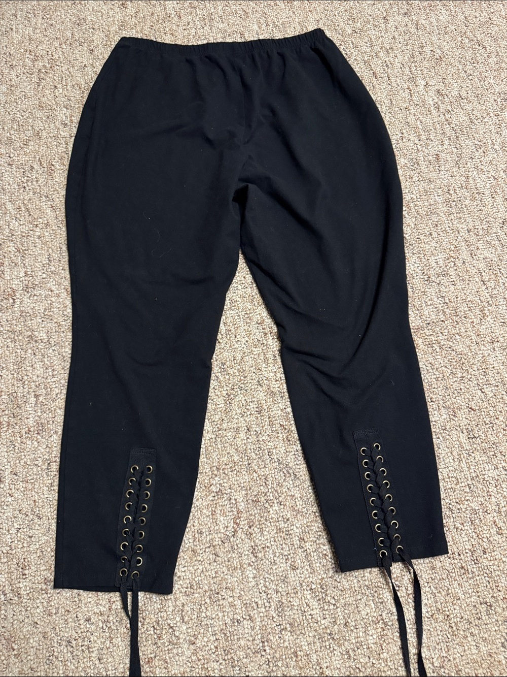 Women with Control Black Capris with Ankle Ties - Picture 5 of 5